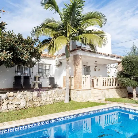 Villa Ana Maria *