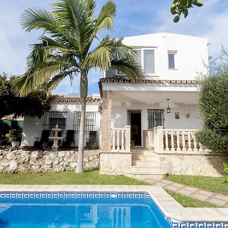 Villa Ana Maria *